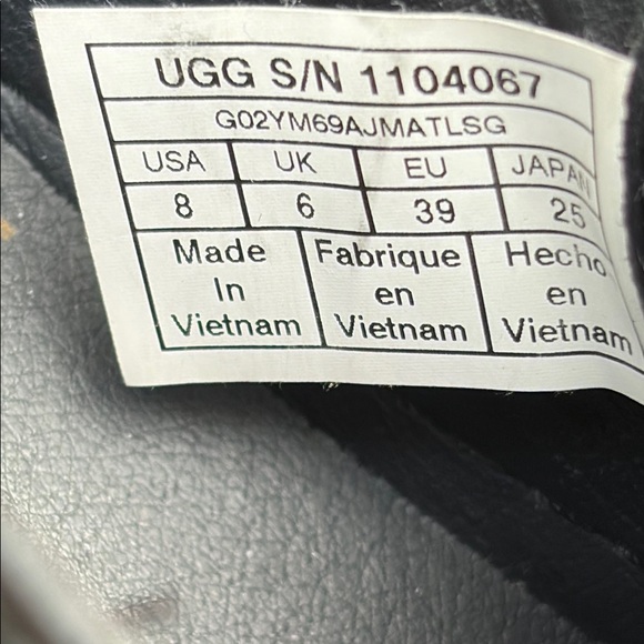 UGG Black Leather Low Top Sneakers for Everyday Comfort-NWB-Never Worn - Picture 12 of 13